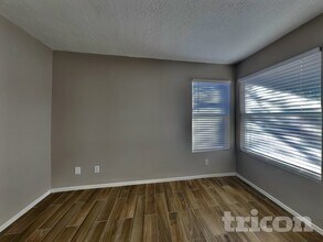 848 Rebecca Ct NE in Rio Rancho, NM - Foto de edificio - Building Photo