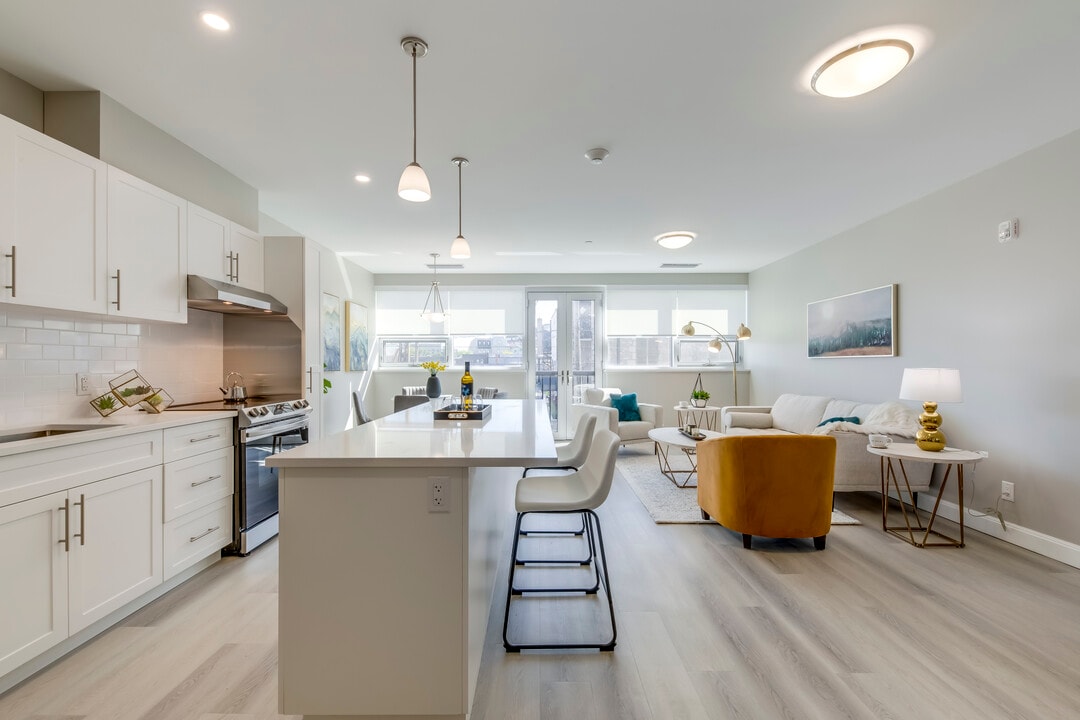 2 Quebec in Guelph, ON - Building Photo