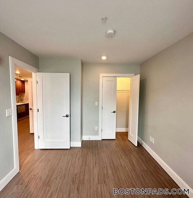 517 Main St, Unit 401 in Worcester, MA - Foto de edificio - Building Photo