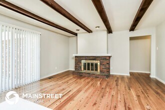 14290 Mondoubleau Lane in Florissant, MO - Building Photo - Building Photo