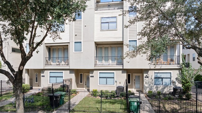 2315 McIlhenny St in Houston, TX - Building Photo - Building Photo