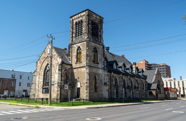 16 West Avenue S in Hamilton, ON - Building Photo - Building Photo