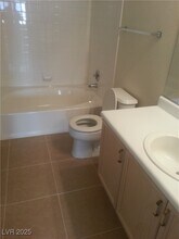 8453 Vast Horizon Ave in Las Vegas, NV - Building Photo - Building Photo