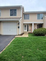 734 Colorado Ct in Carol Stream, IL - Building Photo