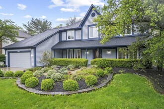 1094 Farrington Dr in Westerville, OH - Building Photo - Building Photo