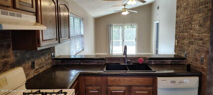 2326 Talmadge Dr in Titusville, FL - Foto de edificio - Building Photo
