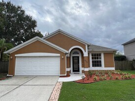 500 Lakescape Ct in Orlando, FL - Building Photo