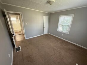 1026 Highland Park Dr in Lexington, KY - Building Photo - Building Photo