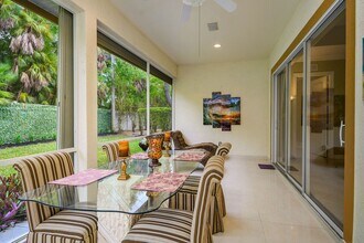 4806 Europa Dr in Naples, FL - Building Photo - Building Photo