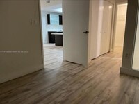 90 SW 3rd St, Unit 4411 in Miami, FL - Building Photo - Building Photo