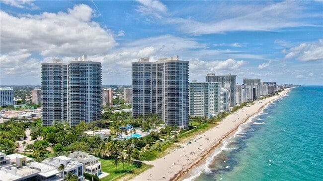 3200 N Ocean Blvd, Unit 406 in Fort Lauderdale, FL - Foto de edificio - Building Photo