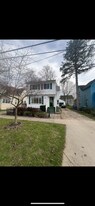 132 Reed Ave, Unit 3 in Kalamazoo, MI - Building Photo