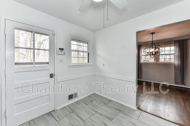5508 Inverchapel Rd in Springfield, VA - Building Photo - Building Photo