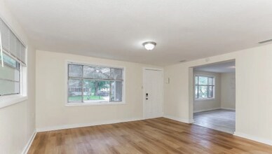 1946 Talladega Rd in Jacksonville, FL - Building Photo - Building Photo