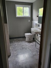 25 Fernwood Ave, Unit Upper in Buffalo, NY - Foto de edificio - Building Photo