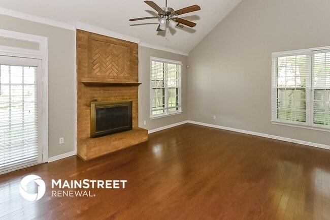 7204 Germanshire Oaks Cove in Memphis, TN - Foto de edificio - Building Photo