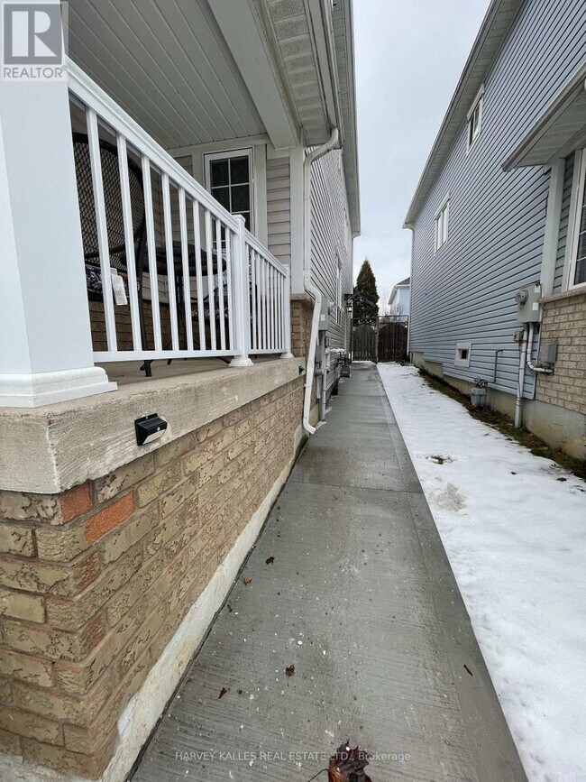 14 Stable Gate in Brampton, ON - Building Photo - Building Photo