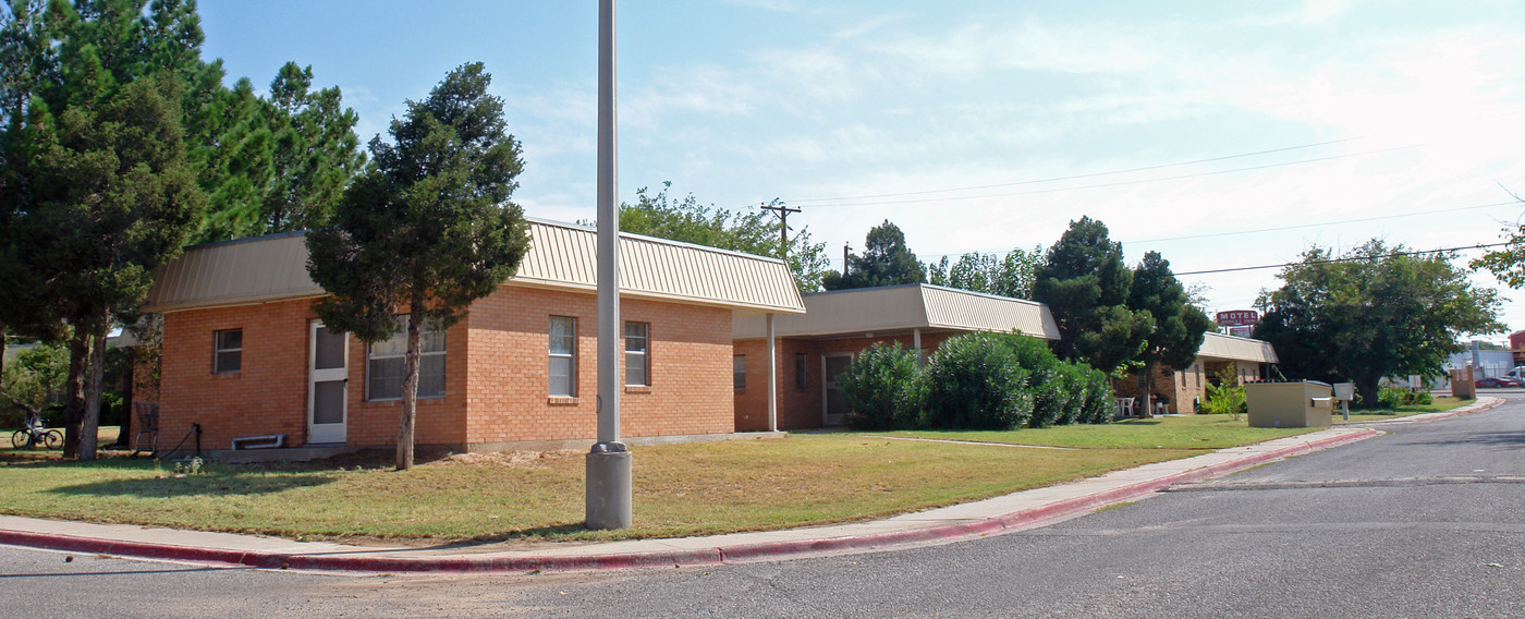 Chelsea Towers Apartments in El Paso, TX - Building Photo