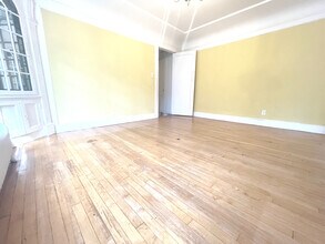 2533 N Lake Dr in Milwaukee, WI - Foto de edificio - Building Photo