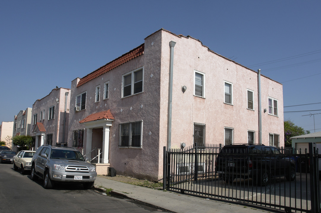 5346 Monroe St in Los Angeles, CA - Foto de edificio
