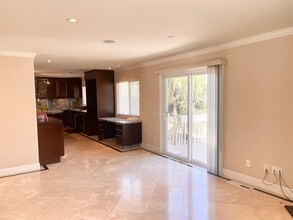 205 Camille Way in Vista, CA - Building Photo - Building Photo