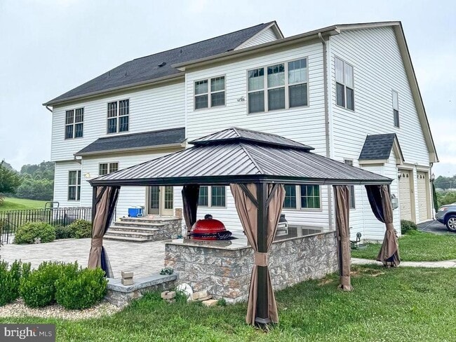 141 Hawkes Ct in Clarksburg, MD - Building Photo - Building Photo