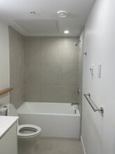 918 32nd Av W in Vancouver, BC - Building Photo - Building Photo