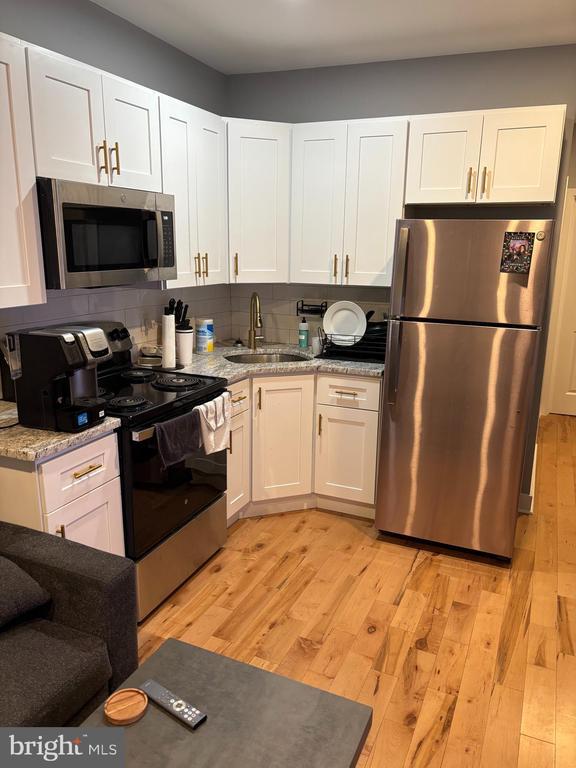 property at 1921 S Croskey St