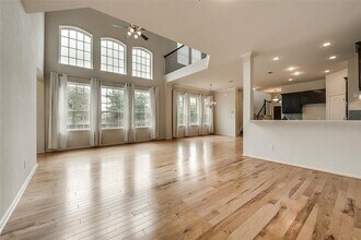 235 Knapford in Euless, TX - Building Photo - Building Photo