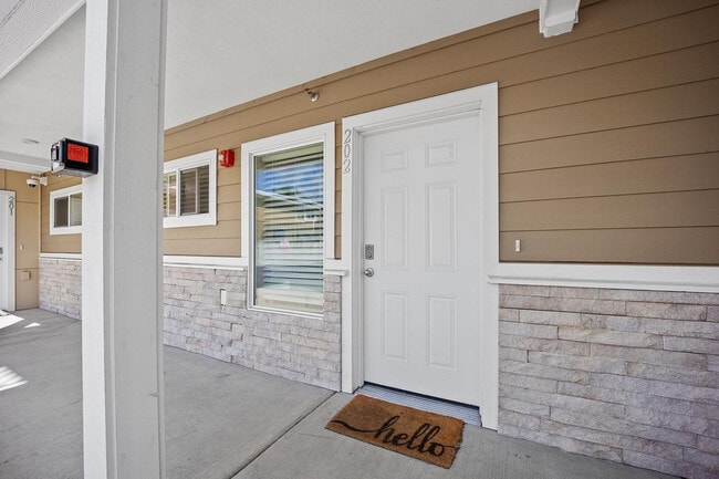 624 E 32nd St in Tacoma, WA - Foto de edificio - Building Photo