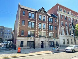3345 N Marshfield Ave, Unit 204 in Chicago, IL - Building Photo