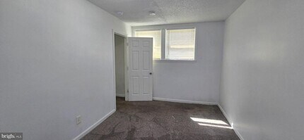 1702 Gales St NE in Washington, DC - Building Photo - Building Photo