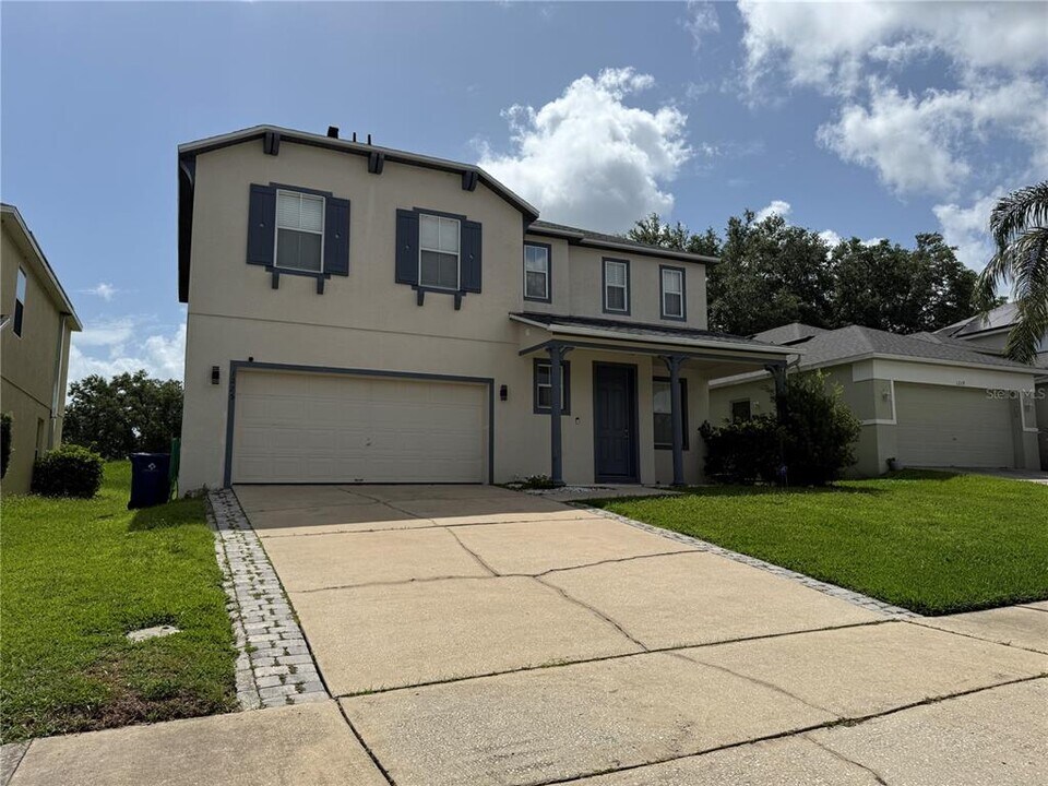 1225 Greenley Ave in Groveland, FL - Building Photo