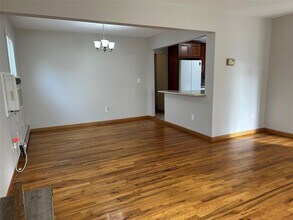 8 Miriam St in Valley Stream, NY - Building Photo - Building Photo