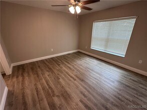 274 W Glenhaven Dr in Citrus Springs, FL - Building Photo - Building Photo