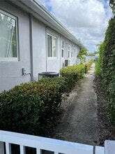 885 SW 29th Ave in Miami, FL - Building Photo - Building Photo