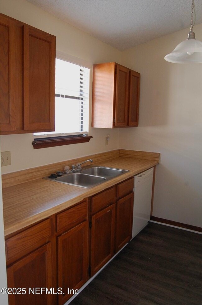 1338 Yorktown Pl in Orange Park, FL - Building Photo - Building Photo