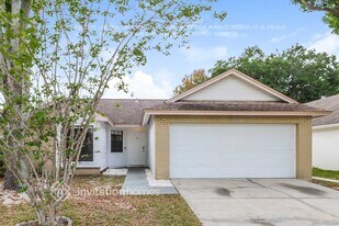 12710 Dunhill Dr in Tampa, FL - Building Photo
