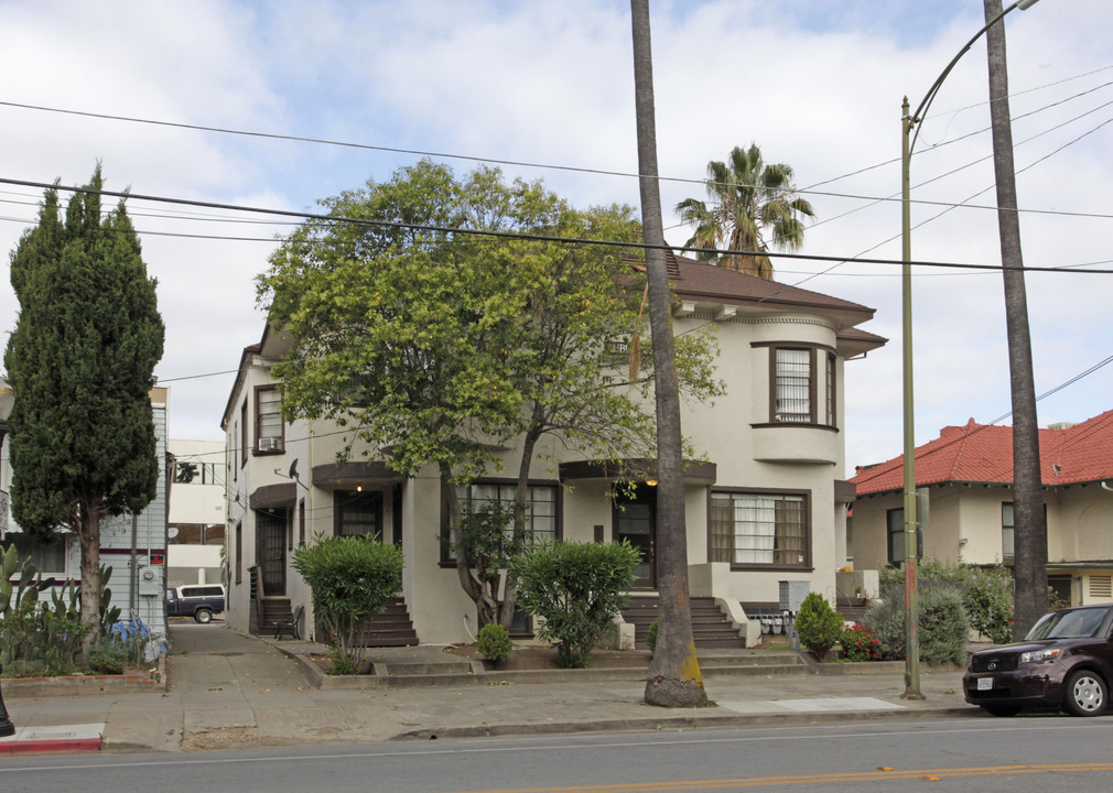 Auburn in San Jose, CA - Building Photo