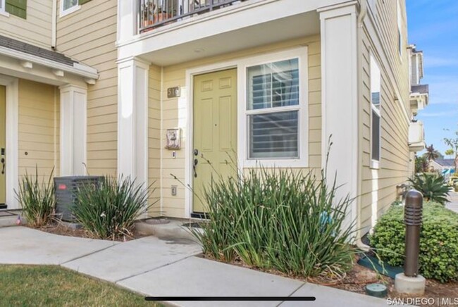 516 Shorebird Way in Imperial Beach, CA - Foto de edificio - Building Photo