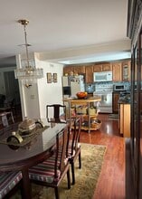 460 Arbor Lane Ct, Unit 101 in Thousand Oaks, CA - Foto de edificio - Building Photo