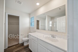 6022 Bluestem Wy in San Antonio, TX - Foto de edificio - Building Photo
