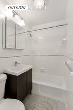 30 Horatio St in New York, NY - Building Photo - Building Photo