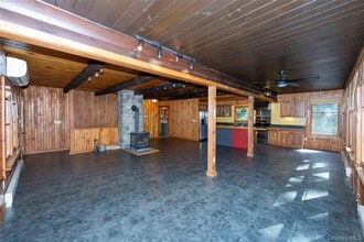 559 Quaker Hill Rd in Pawling, NY - Building Photo - Building Photo