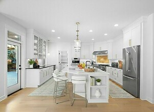 9010 SW Inez St in Tigard, OR - Building Photo - Building Photo