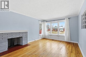 1106 Checkers Rd in Ottawa, ON - Building Photo - Building Photo