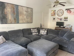 21567 SW 87th Ct in Cutler Bay, FL - Building Photo - Building Photo