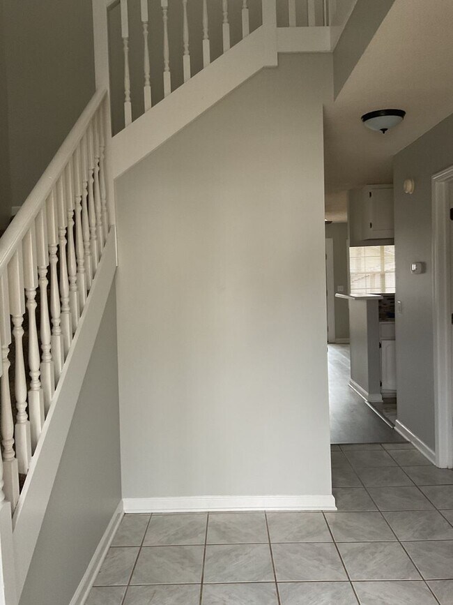 107 W Briar Dr in Enterprise, AL - Building Photo - Building Photo