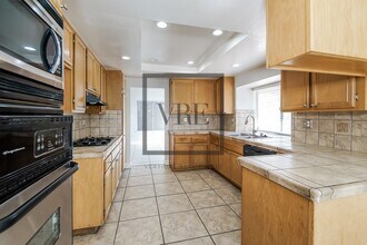 3142 Tourmaline Ln in Palmdale, CA - Building Photo - Building Photo