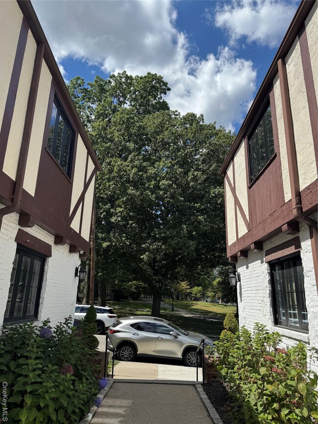 property at 29-07-29159 159th St